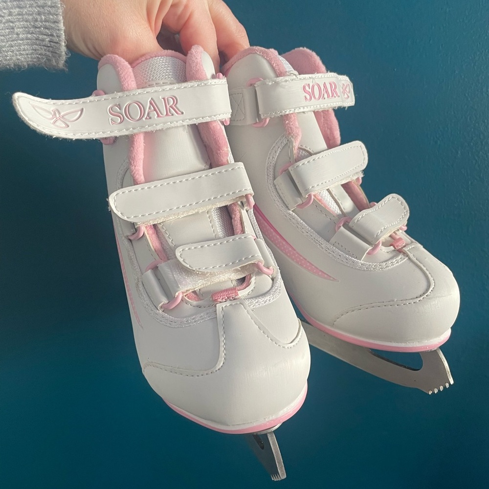 Reidell Soar Jr beginner figure skates, size 9J